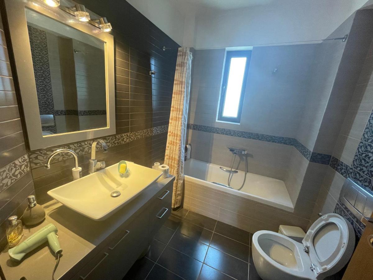 Maos Home Airport Free Shuttle Vravrona Bagian luar foto